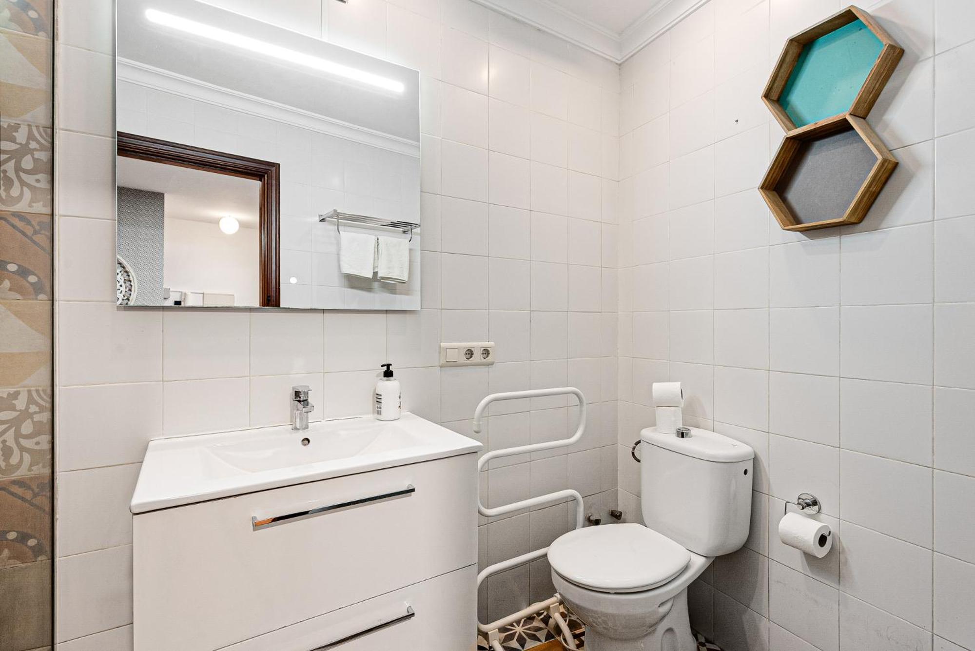 Urbanchicmalaga 2Bedroom Oasis In Historic Malaga Centre Εξωτερικό φωτογραφία