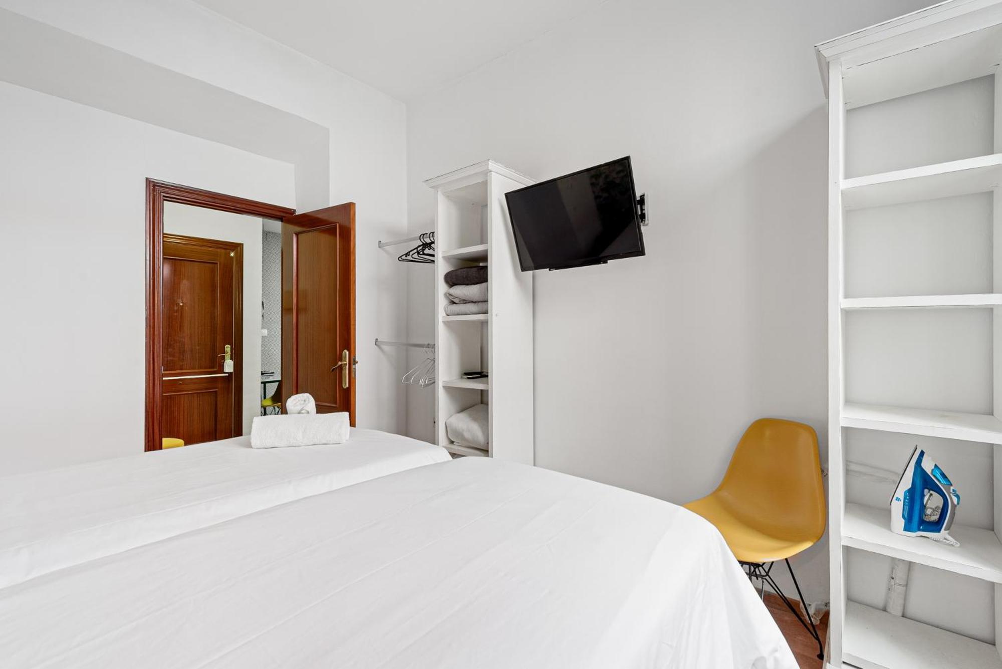 Urbanchicmalaga 2Bedroom Oasis In Historic Malaga Centre Εξωτερικό φωτογραφία