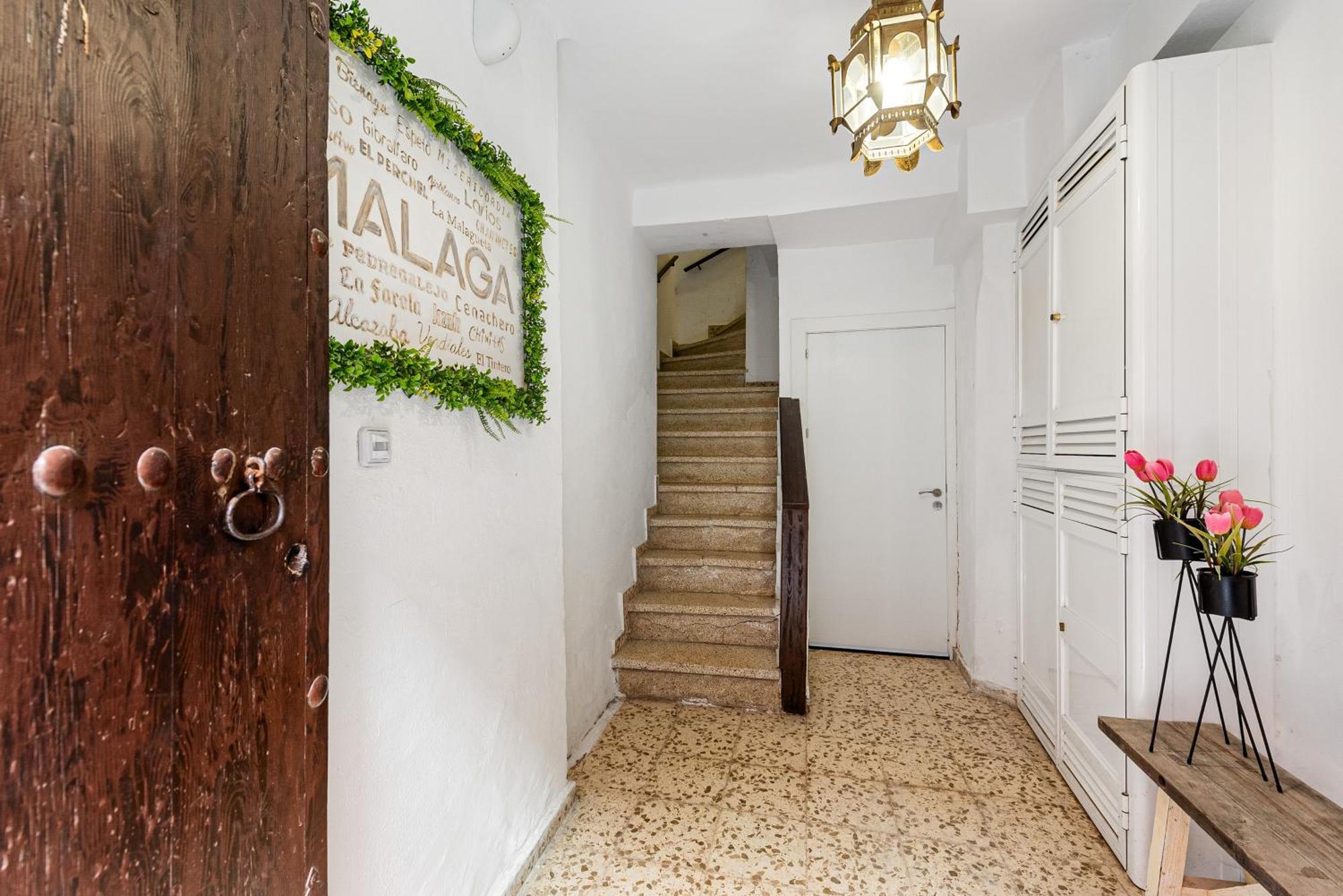 Urbanchicmalaga 2Bedroom Oasis In Historic Malaga Centre Εξωτερικό φωτογραφία